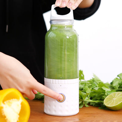 Fully Automatic Mixing Cup Fruit Juice Cup Milkshake Cup! - ViralVault